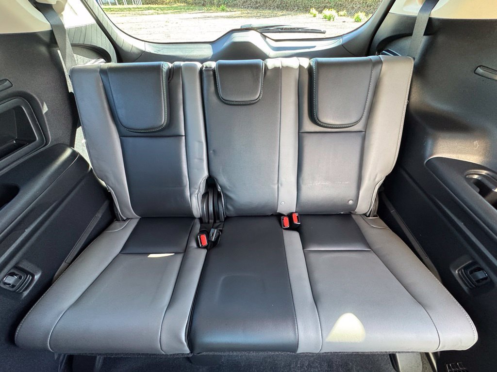 Used 2023 Crystal Black Silica Subaru Onyx Edition image 27