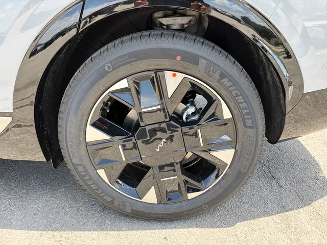 New 2026 Wolf Gray Kia SX Prestige image 26