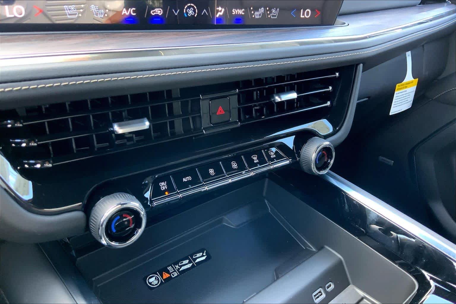 2026 Chevrolet Tahoe Premier - Photo 19