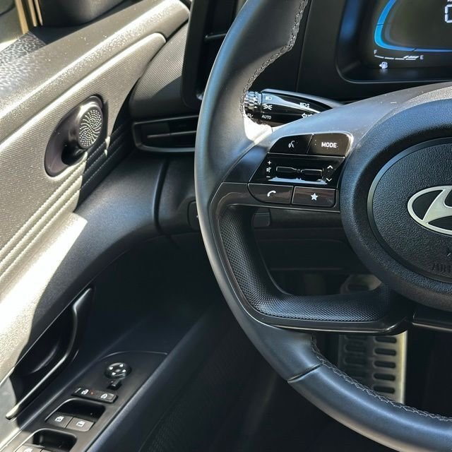 2025 Hyundai Elantra SEL - Photo 23