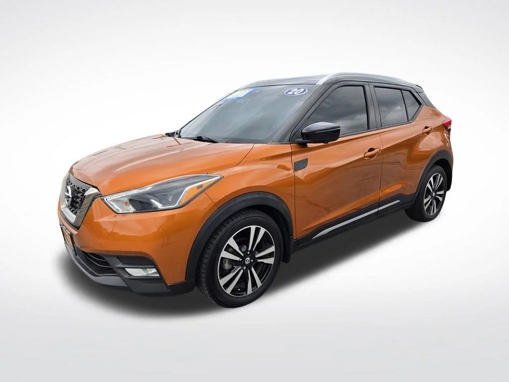 Used 2020 Orange Nissan SR image 7