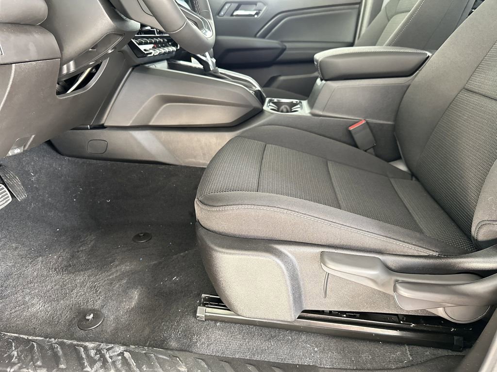 New 2026 Onyx Black GMC Elevation image 13