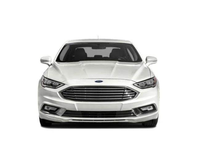 Used 2018  Ford SE image 4