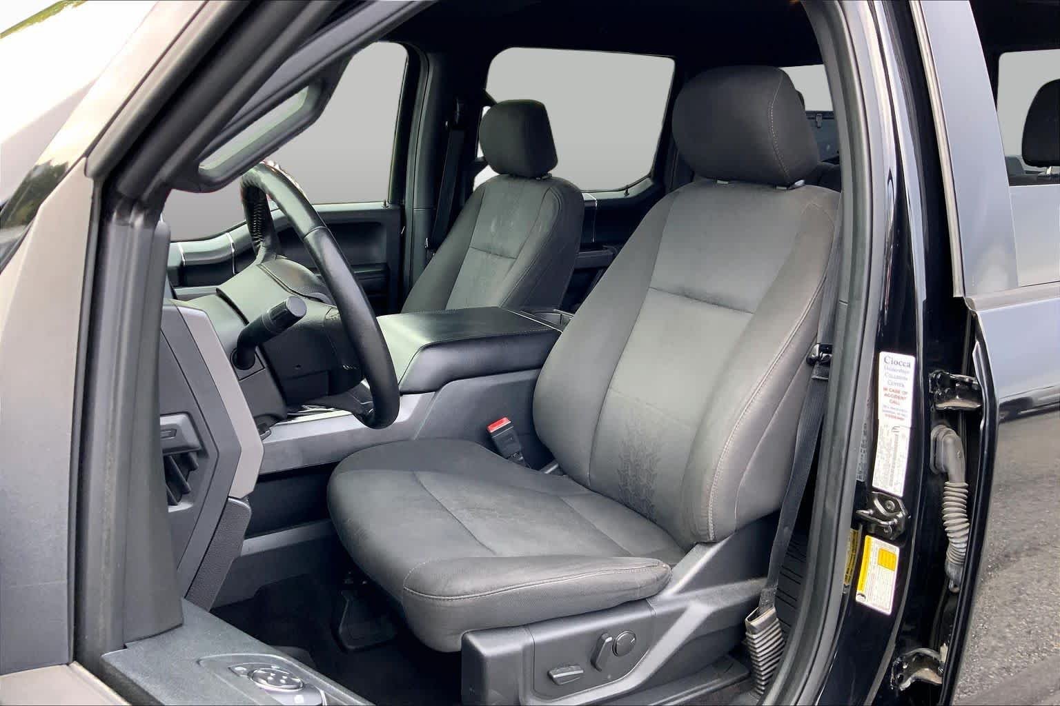 Used 2019 Agate Black Ford XLT image 7