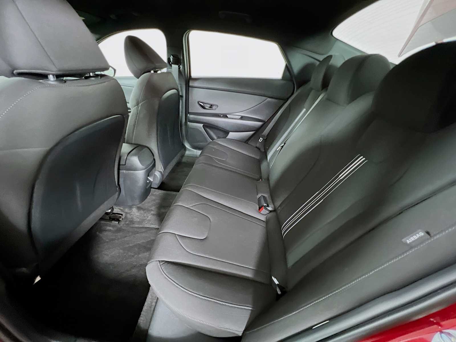 Used 2025 Ultimate Red Hyundai SEL Sport image 24