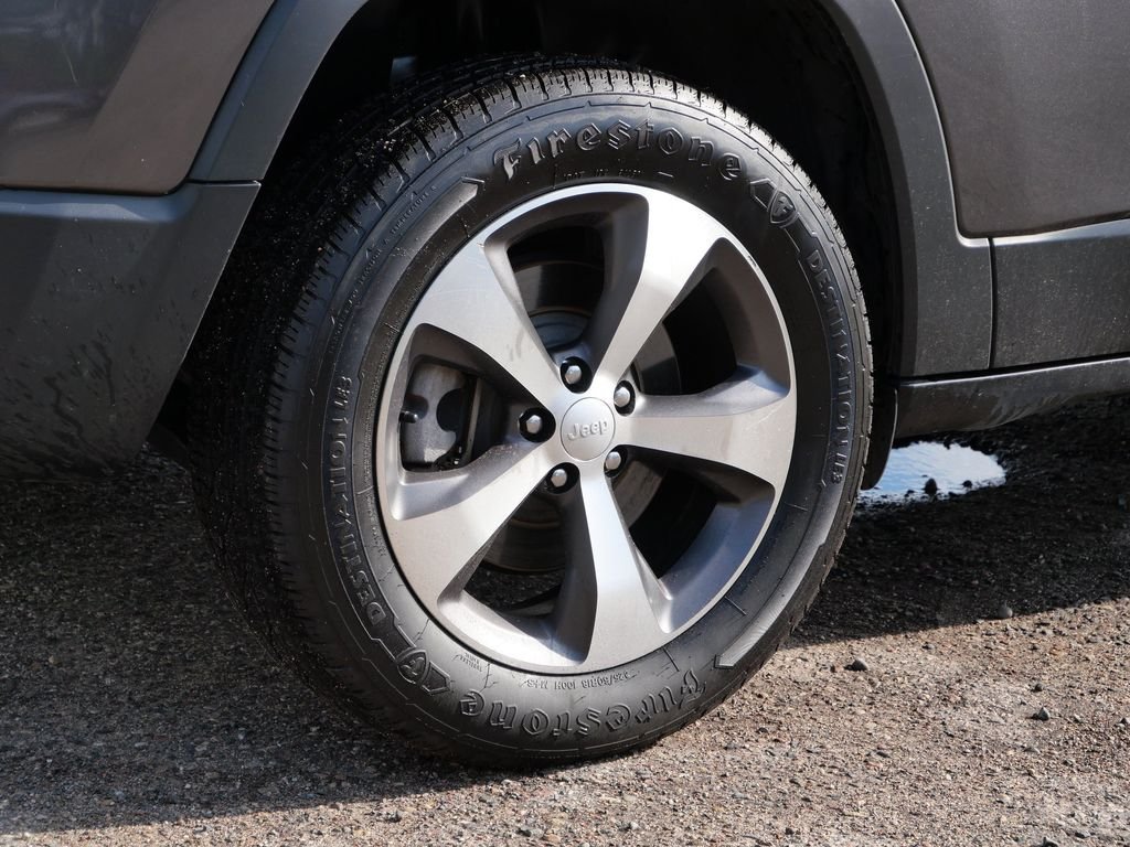 Certified Used 2020 Gray Jeep Limited image 7