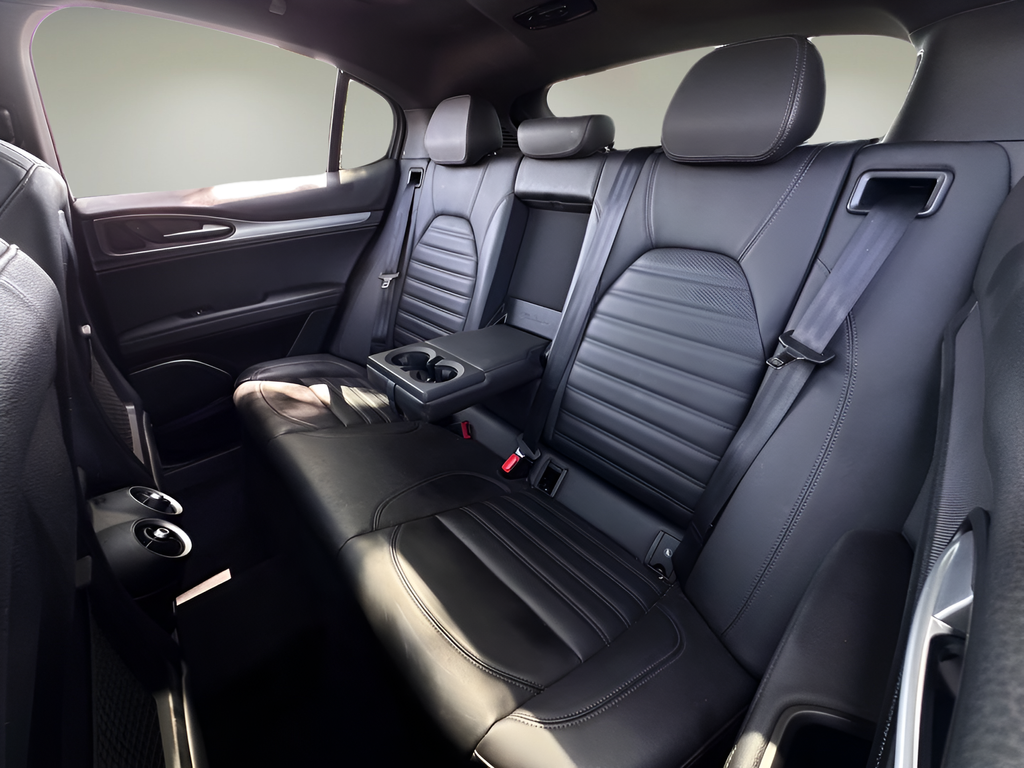 Used 2023 Gray Alfa Romeo Veloce image 18