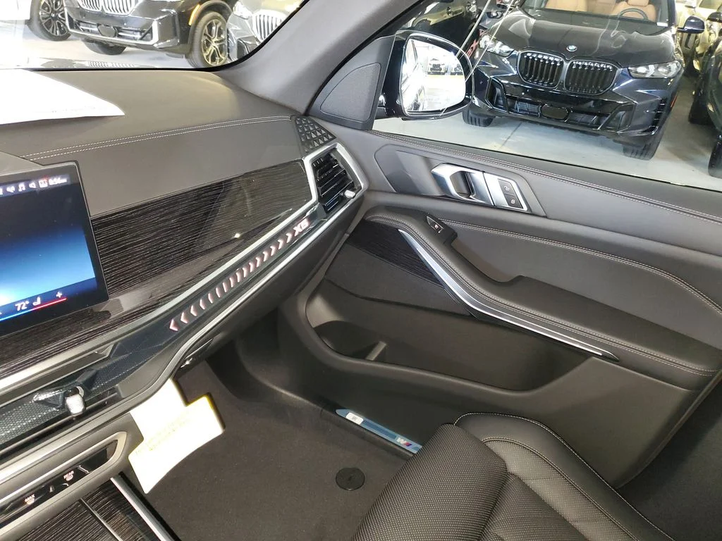 Used 2026 Dravit Grey Metallic BMW sDrive40i image 20