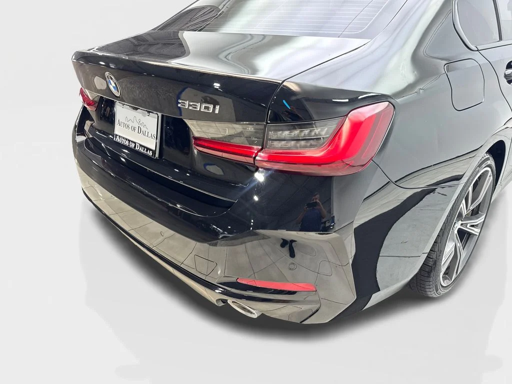 Used 2023 Black BMW 330i image 18