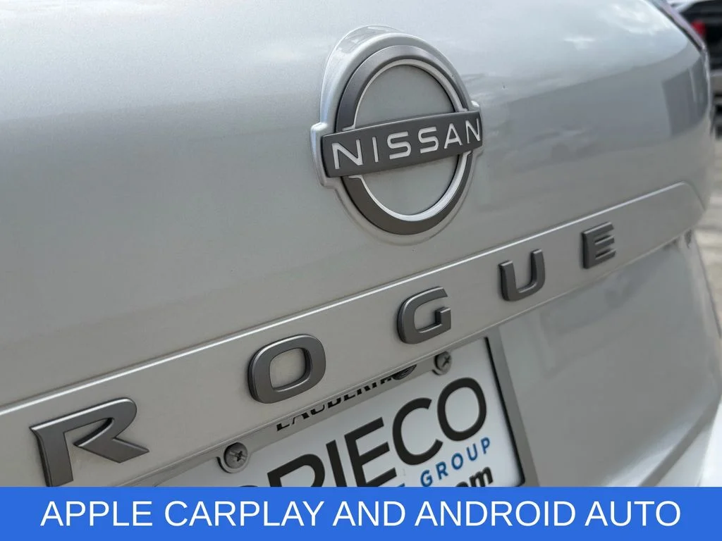 Used 2025 Silver Nissan SV image 7