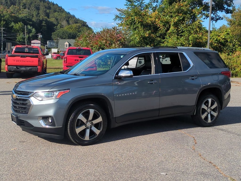 Used 2018 Chevrolet Traverse 3LT with VIN 1GNEVHKWXJJ209952 for sale in Thomaston, CT