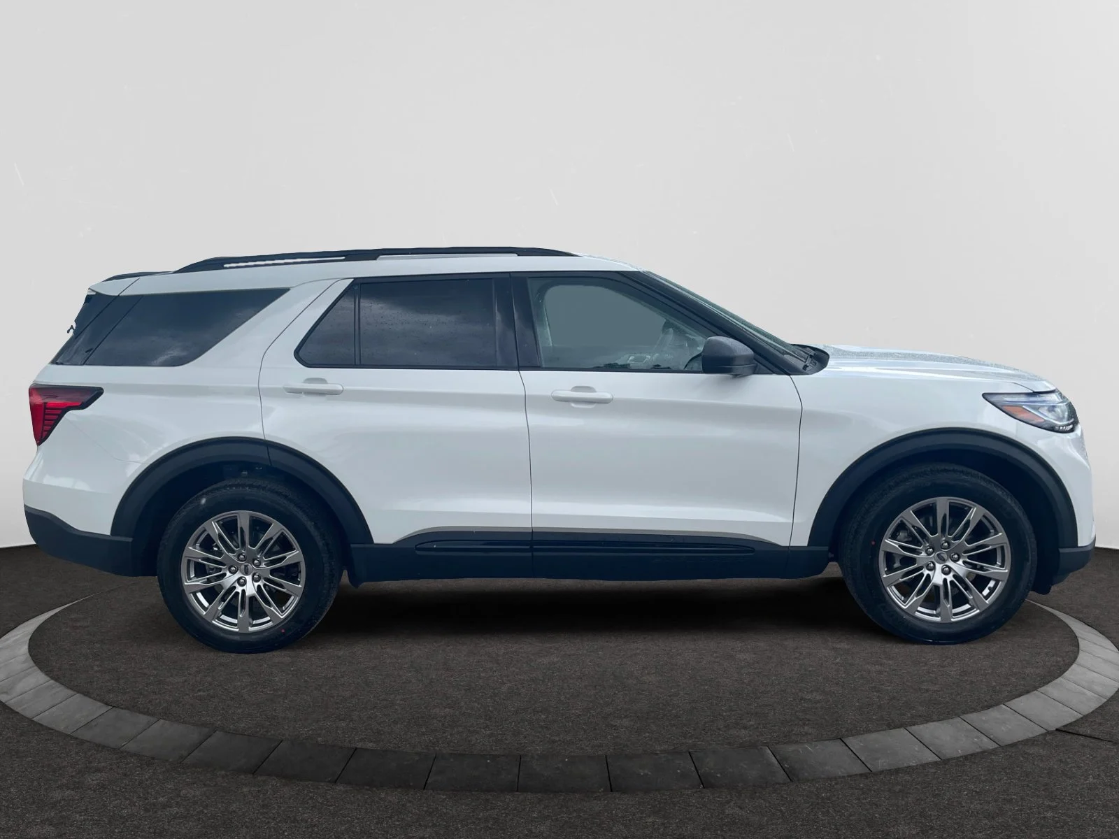 New 2026 Star White Metallic Tri-Coat Ford Active w/200A Pkg image 6