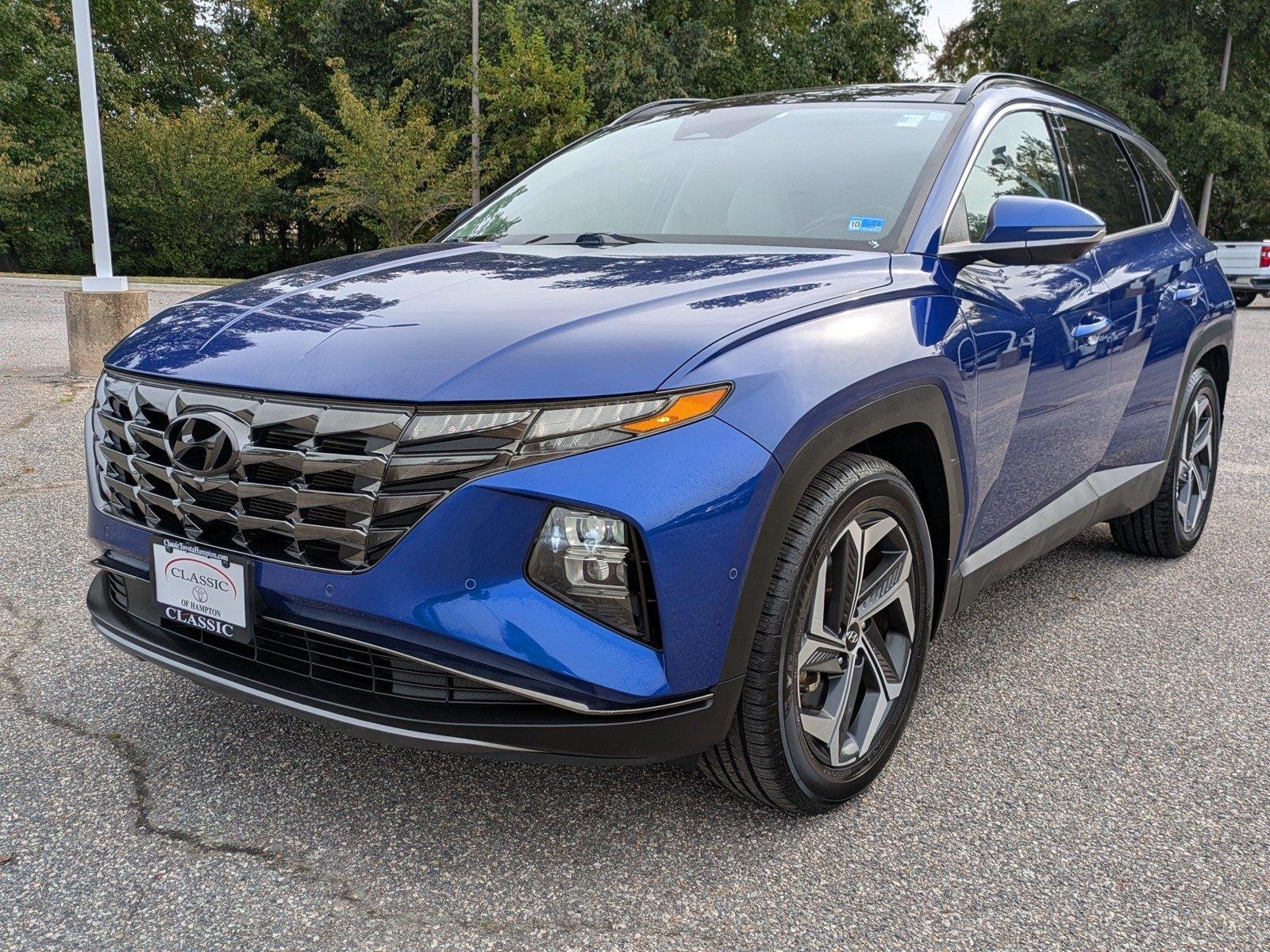 Used 2022 Intense Blue Hyundai Limited image 8