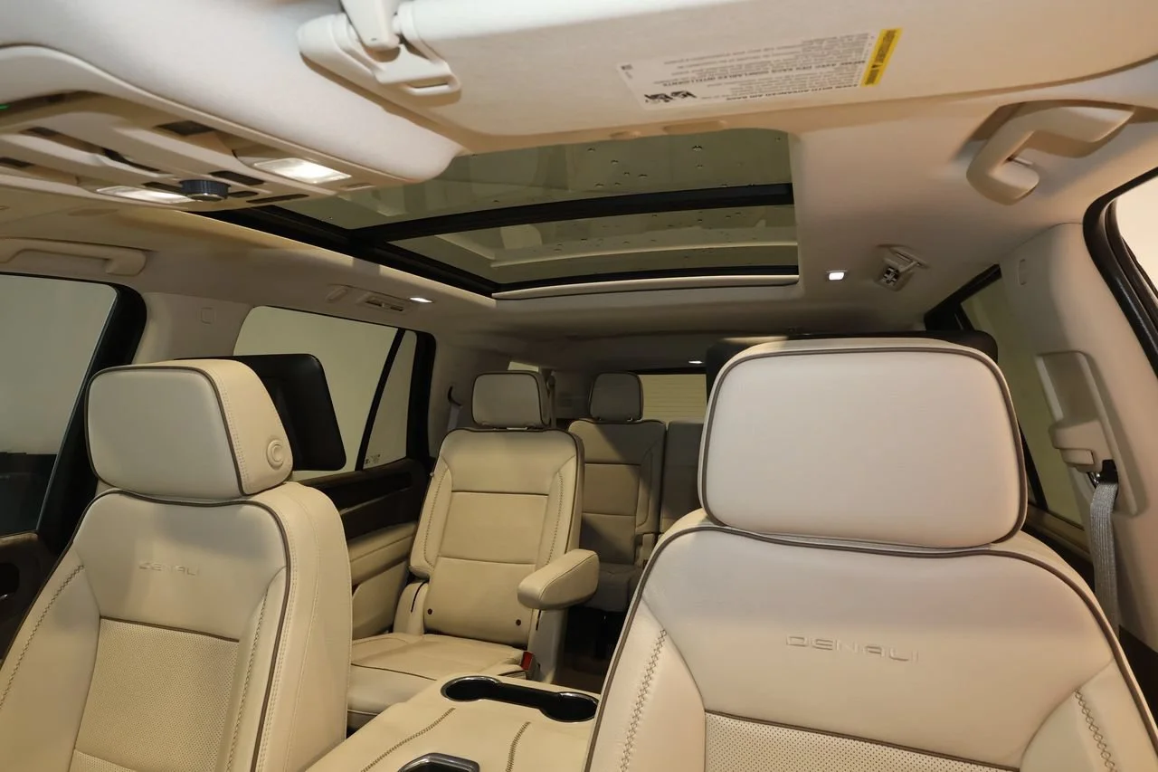 2023 GMC Yukon Denali - Photo 19