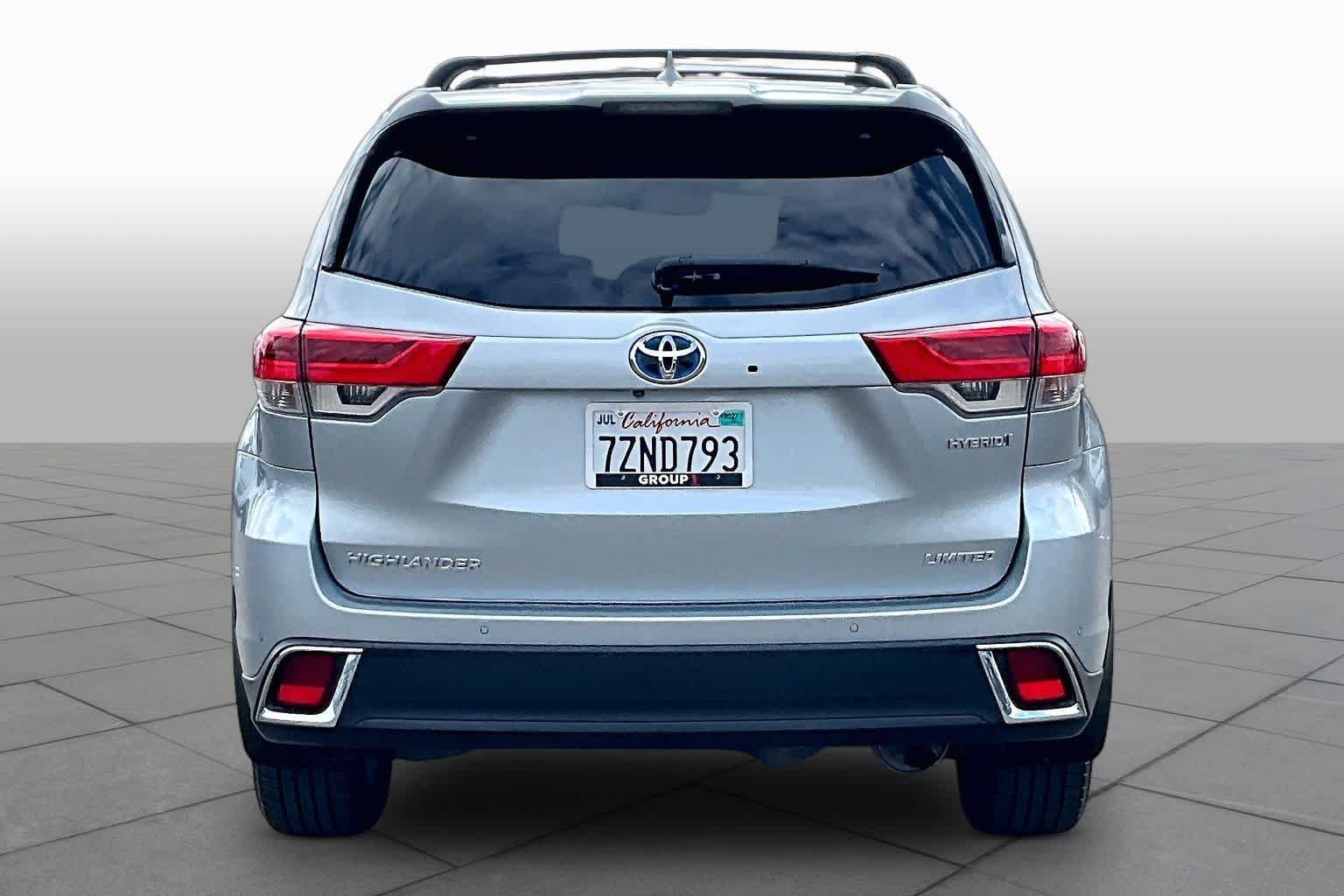 Used 2017 Celestial Silver Metallic Toyota Hybrid Limited Platinum image 4