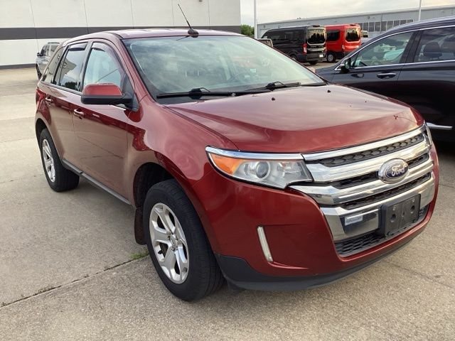 Used 2014  Ford SEL image 8