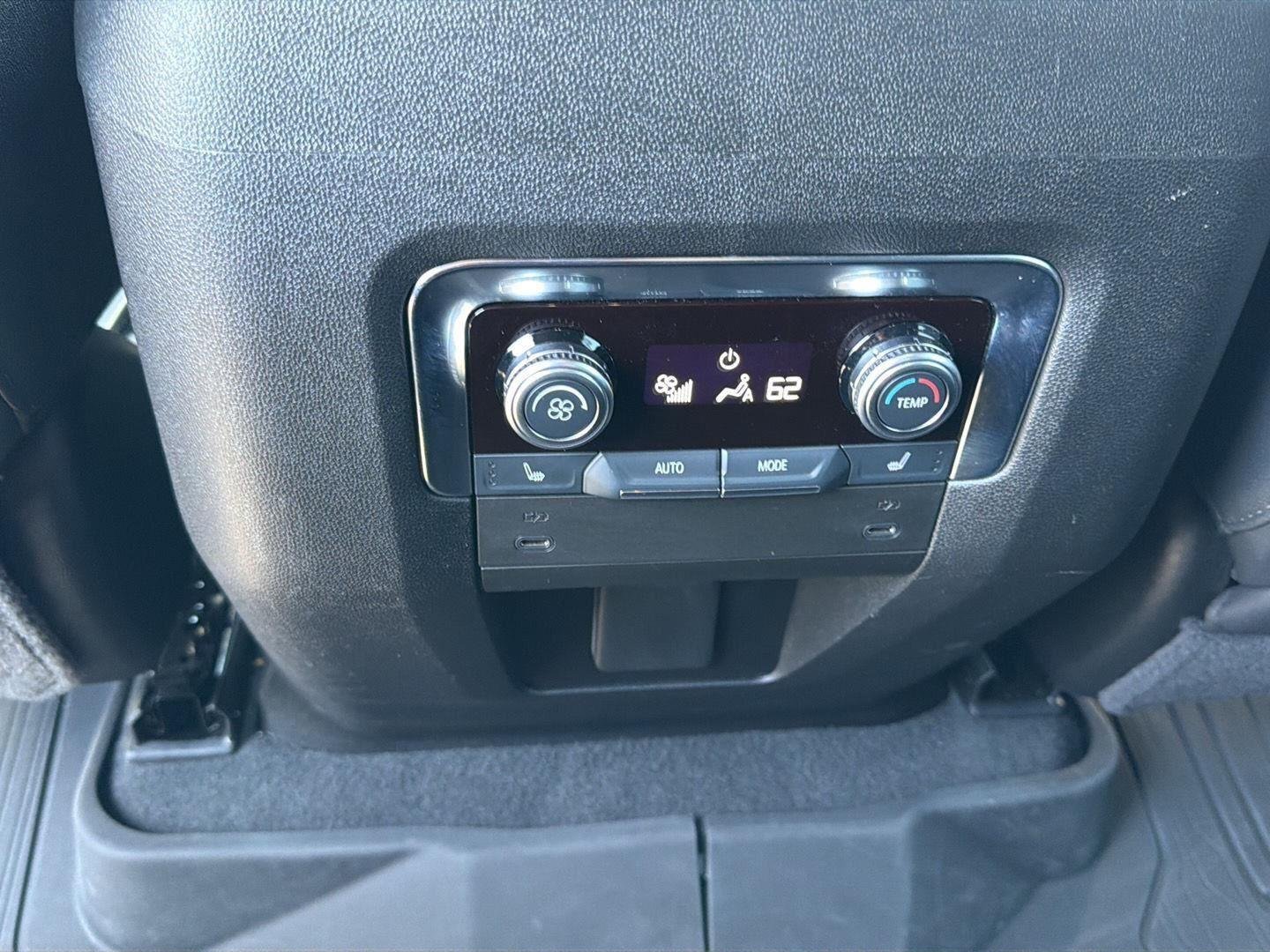 Used 2026 Onyx Black GMC Elevation image 23