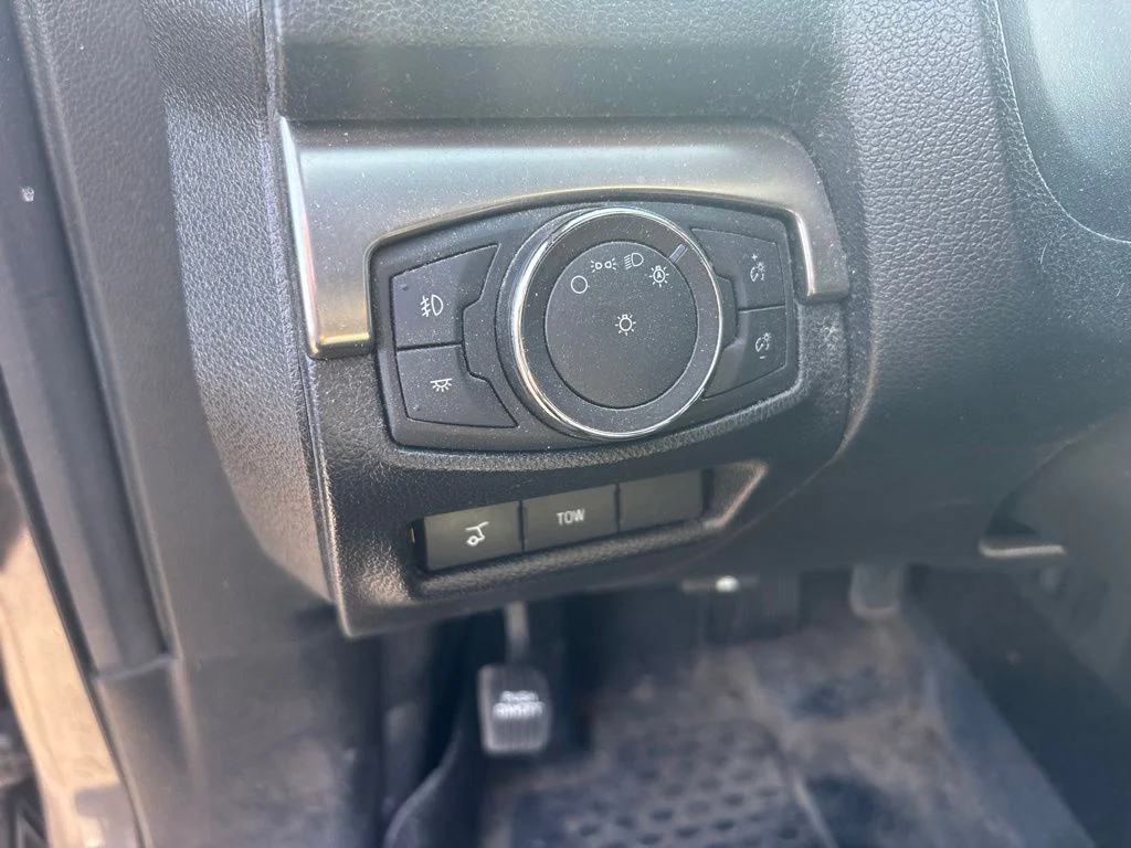 Used 2018 Magnetic Ford XLT image 14