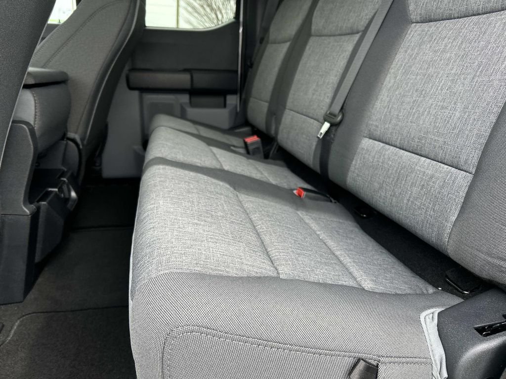 New 2026 Oxford White Ford F-250® XL image 15