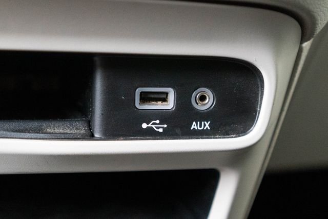Used 2017 Silver Chrysler Touring image 23