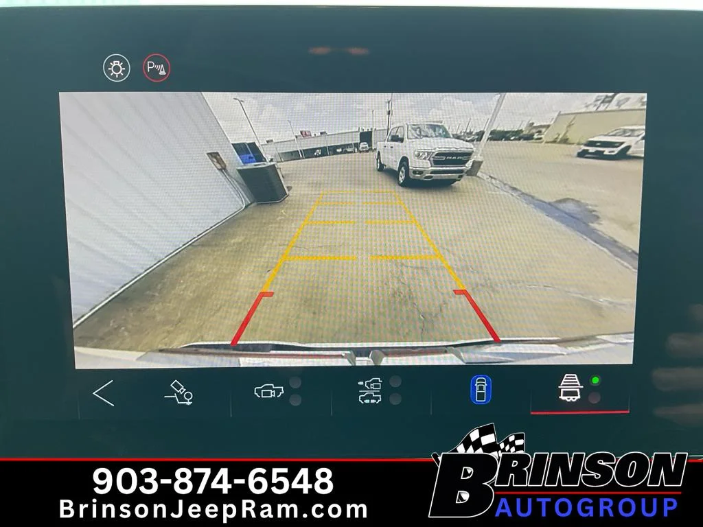 Used 2024 Summit White GMC 4WD Denali image 29