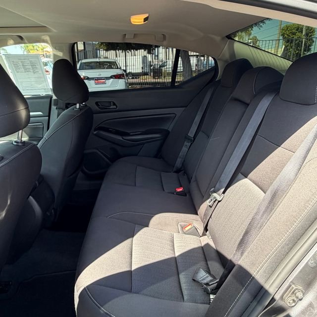 Used 2023 Gray Nissan 2.5 SV image 31