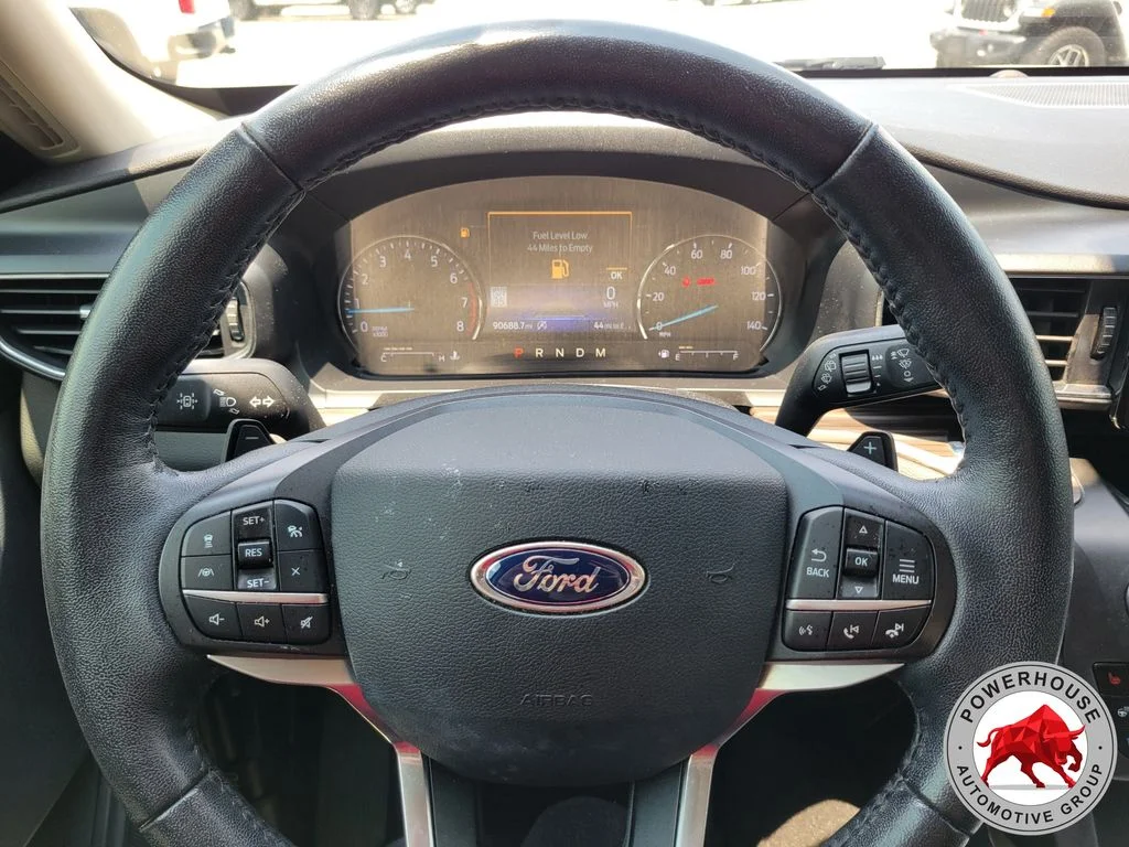 Used 2020 White Ford Limited image 35