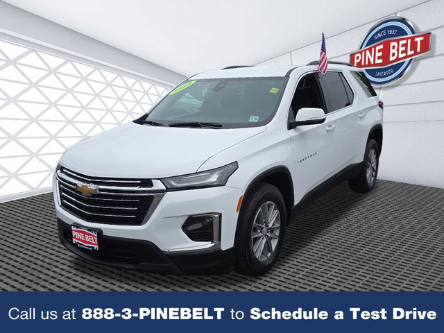 2023 Chevrolet Traverse LT