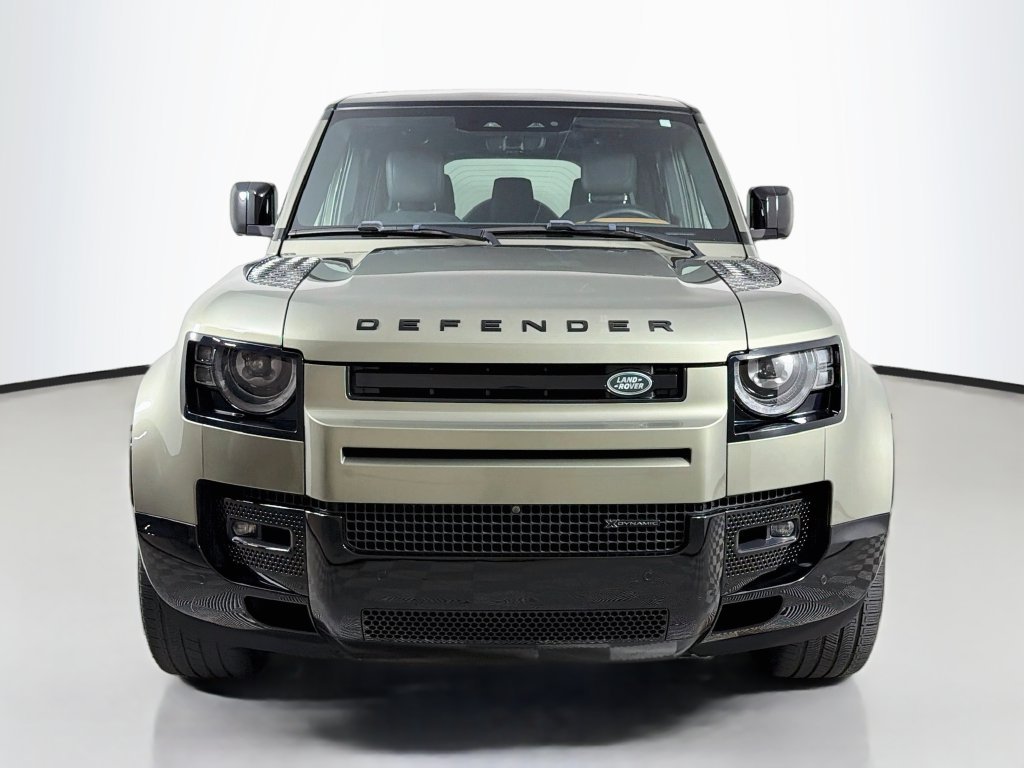 Certified Used 2023 Green Land Rover X-Dynamic SE image 2