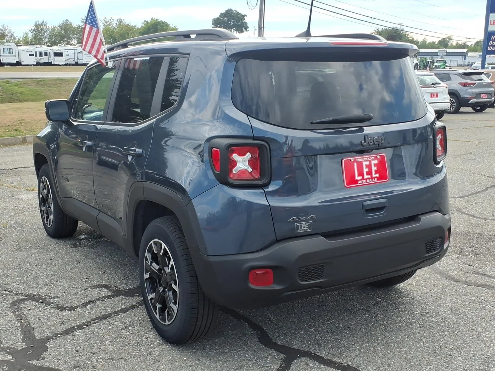 Used 2023 Slate Blue Jeep Latitude image 6