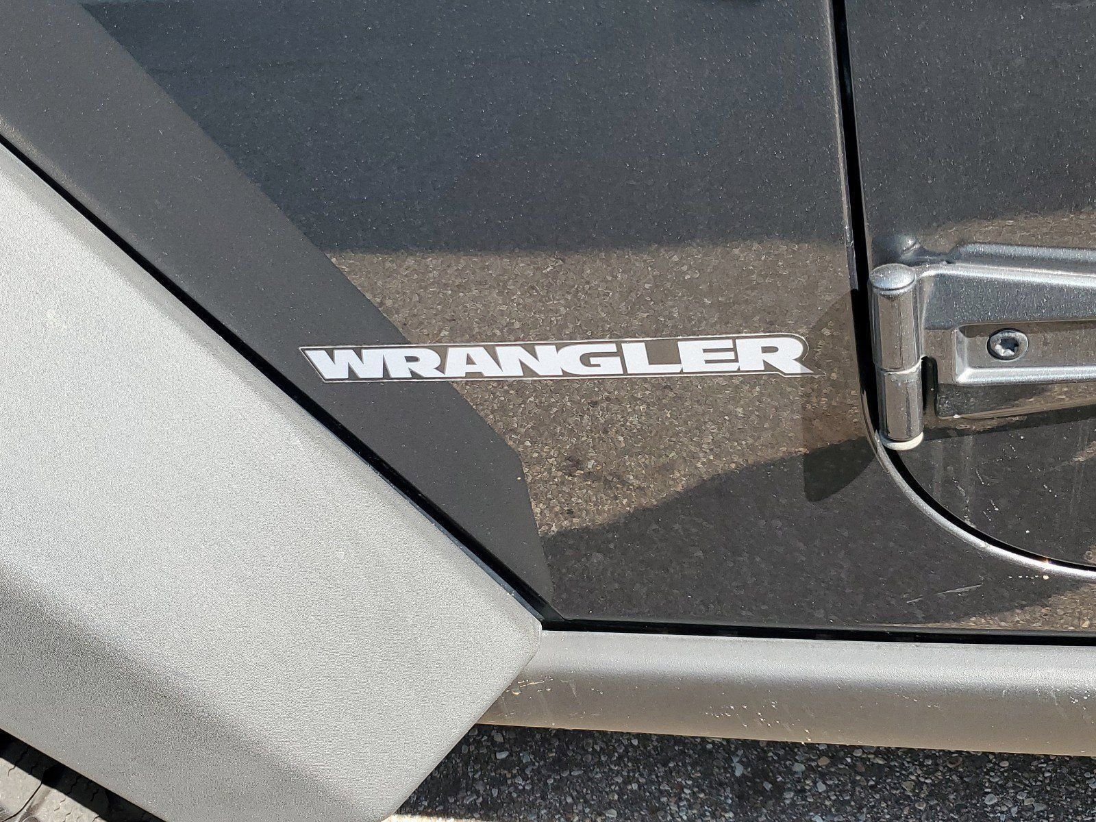 Used 2010 Gray Jeep Rubicon image 22