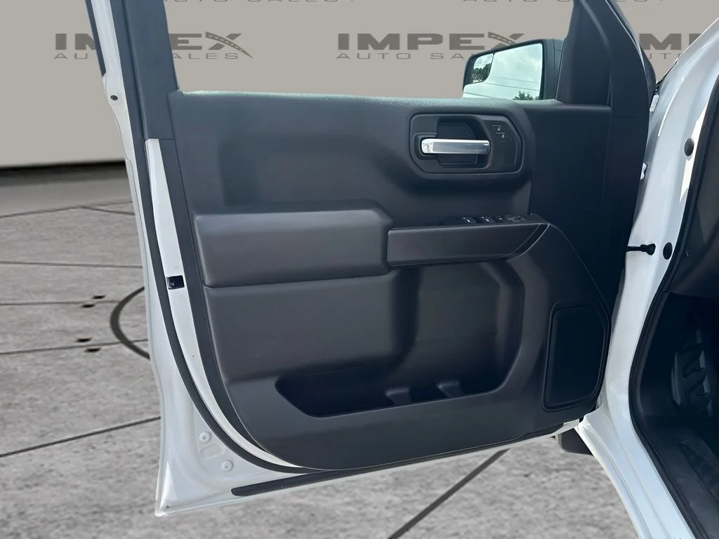Used 2023 White GMC Pro image 13