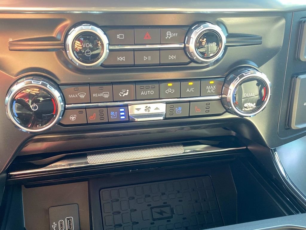 New 2026 Marsh Gray Ford Lariat® image 17