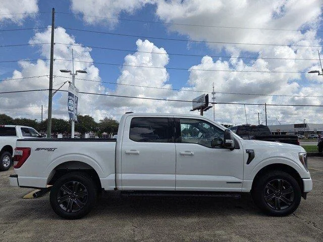 Used 2023 Star White Metallic Tri-Coat Ford LARIAT image 6