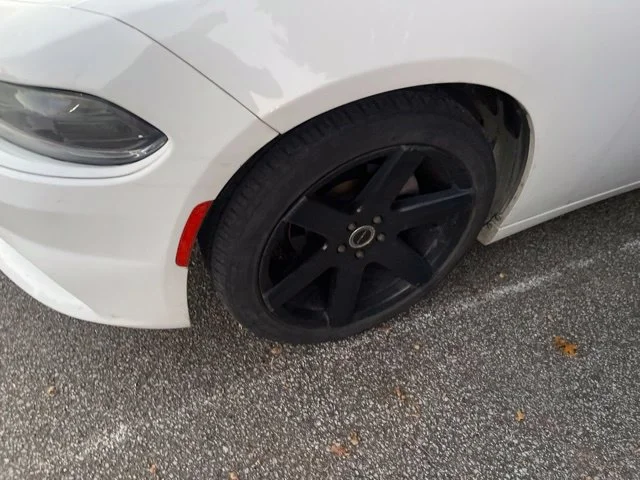 Used 2020 White Dodge SXT image 6