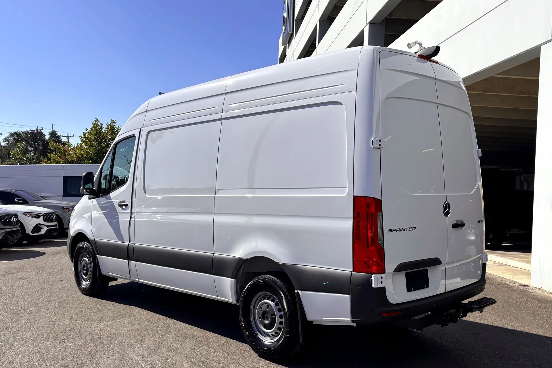 New 2026  Mercedes-Benz Cargo 144 WB image 5