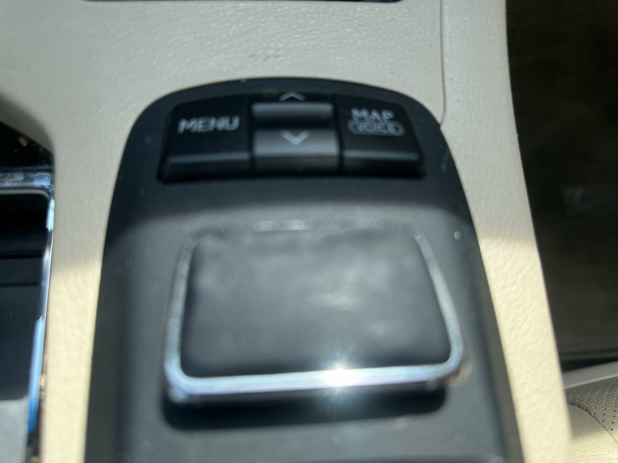 Used 2013 Starfire Pearl Lexus Hybrid image 9