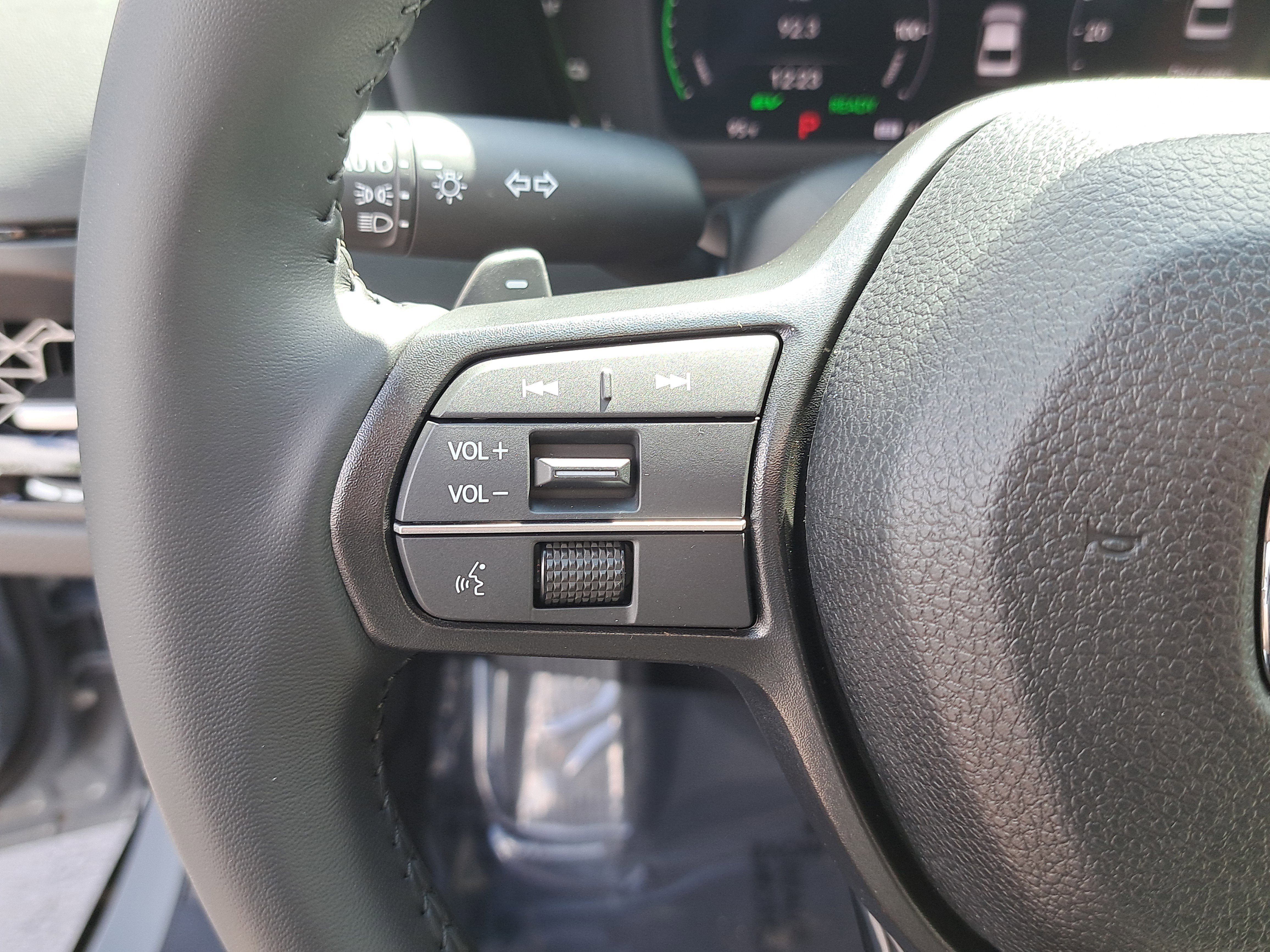New 2026 Urban Gray Pearl Honda EX-L image 23