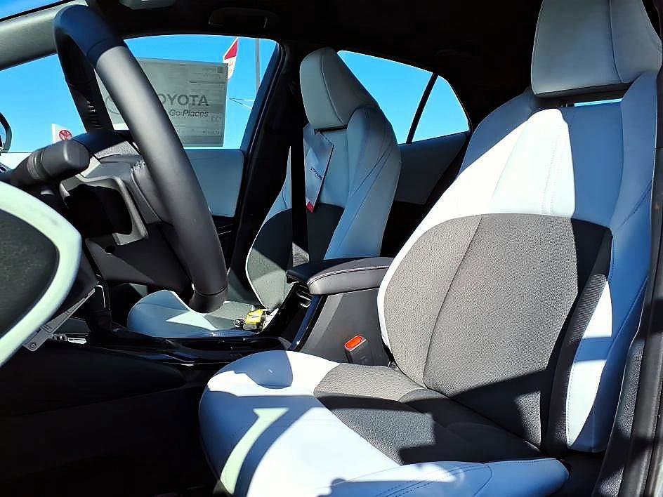New 2026 Magnetic Gray Meta Toyota XSE image 9