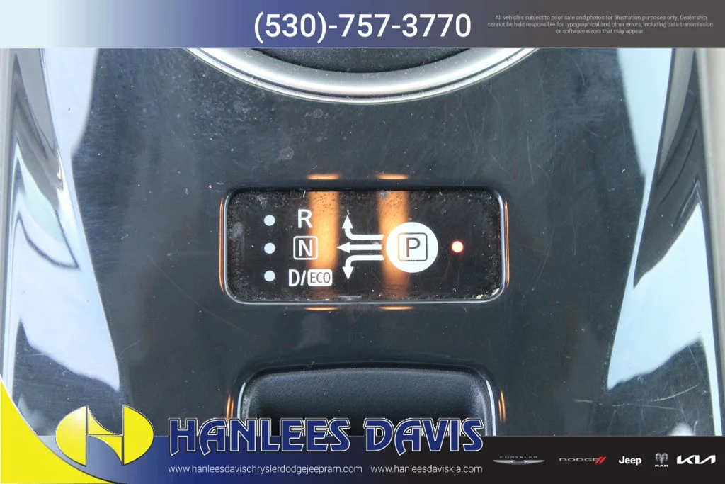 Used 2012 White Nissan SV image 17