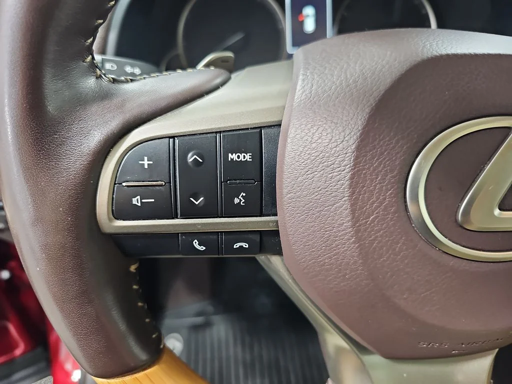 Used 2020 Red Lexus 350 image 19