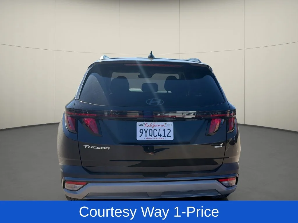 Used 2026 Black Hyundai SEL Plus image 8