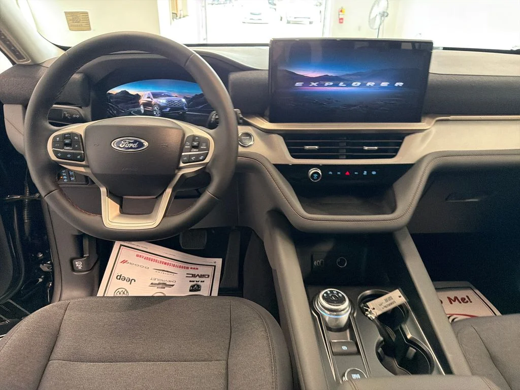 New 2026 Agate Black Metallic Ford Active image 15