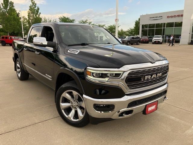 2022 RAM 1500 Limited 4x4 Crew Cab 5'7's photo