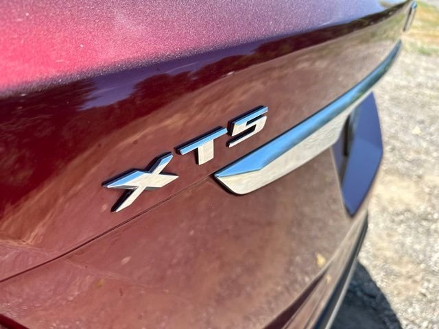 Used 2017 Red Passion Tintcoat Cadillac Luxury image 18