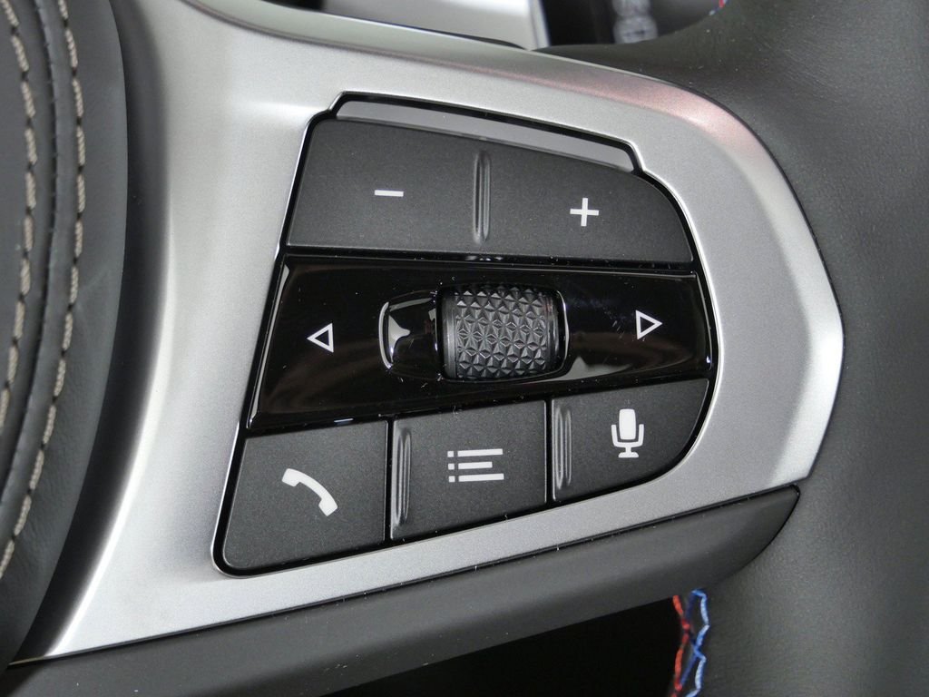New 2026 Black Sapphire Metallic BMW M60i image 42