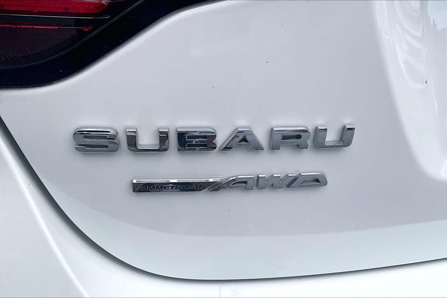 Used 2023 Crystal White Pearl Subaru Premium image 30