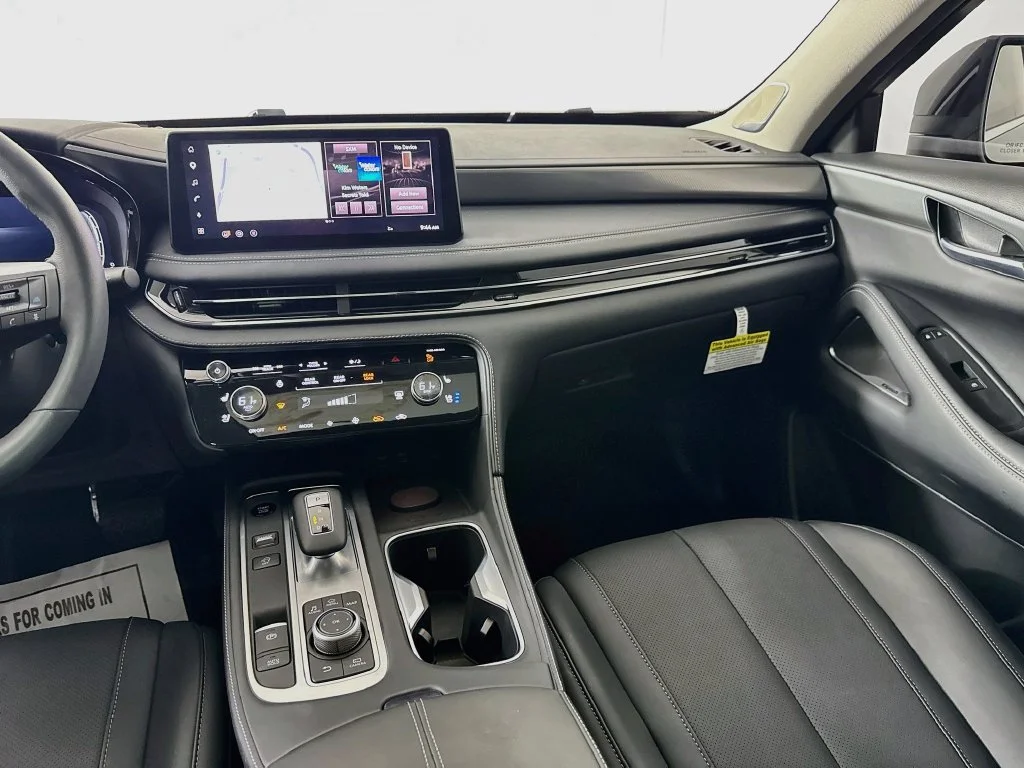 Certified Used 2027 Gray INFINITI LUXE image 32