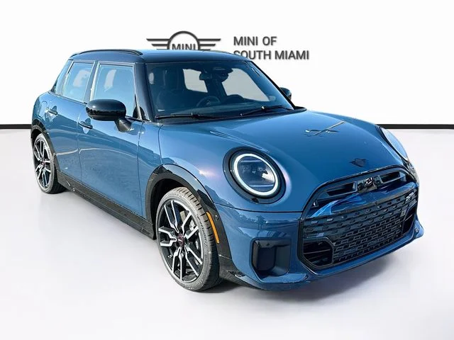 2026 MINI Hardtop Cooper S's photo