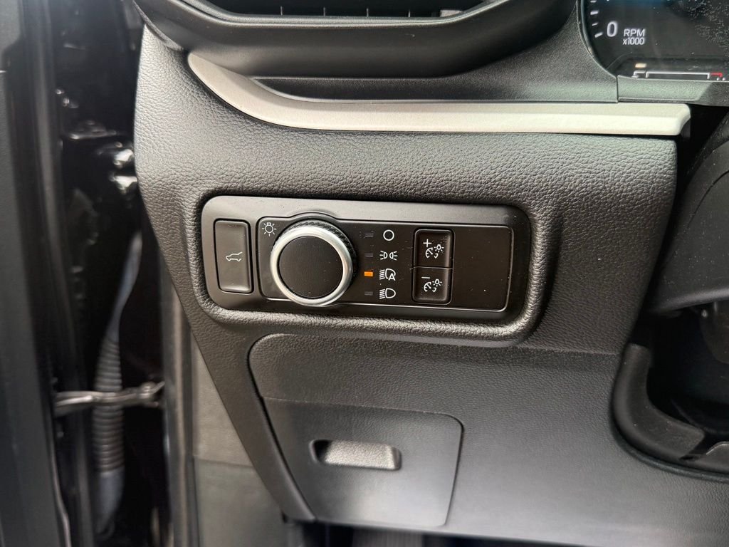 Used 2023 Black Ford XLT image 14